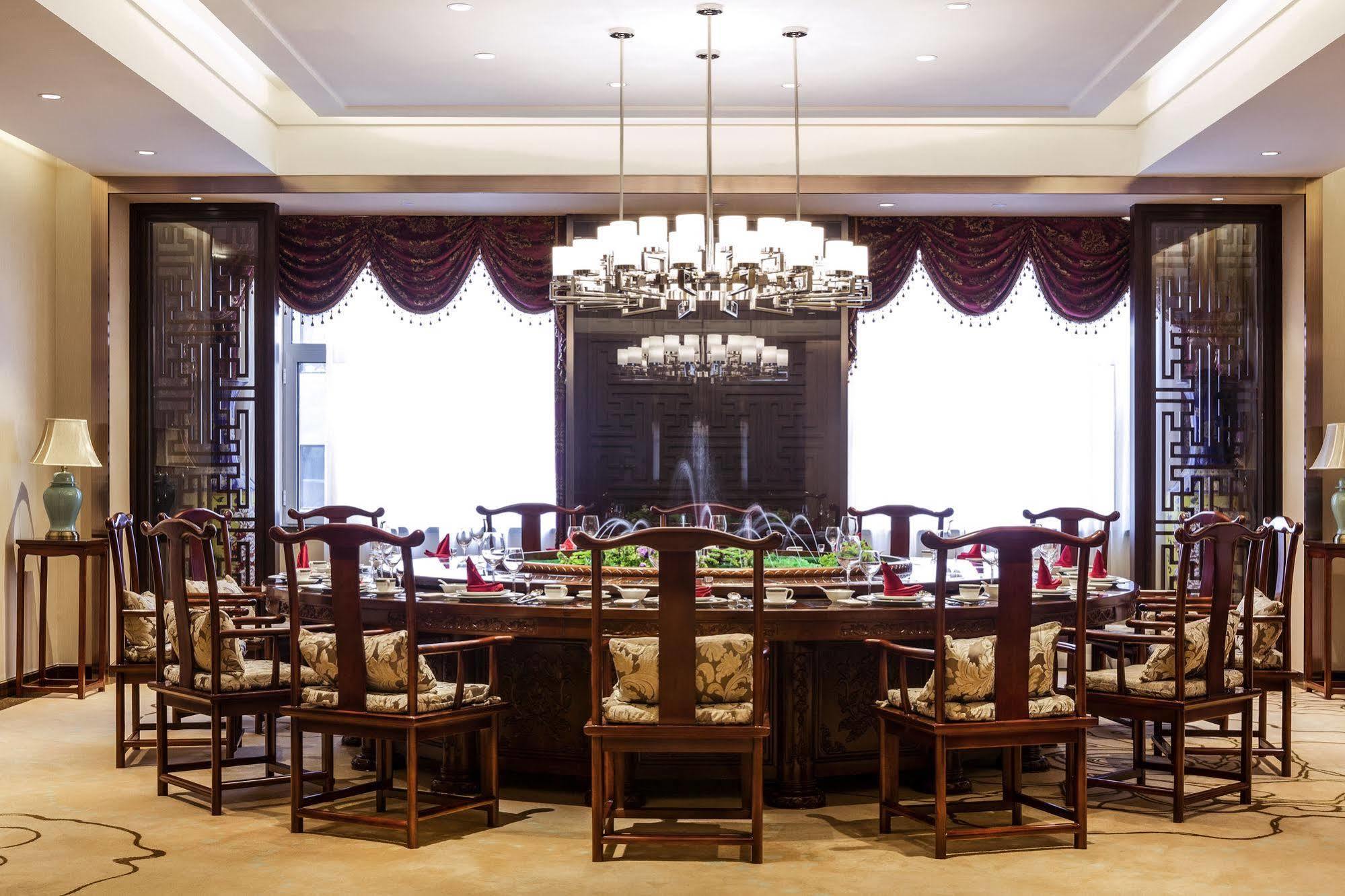 Novotel Daqing Haofang Экстерьер фото