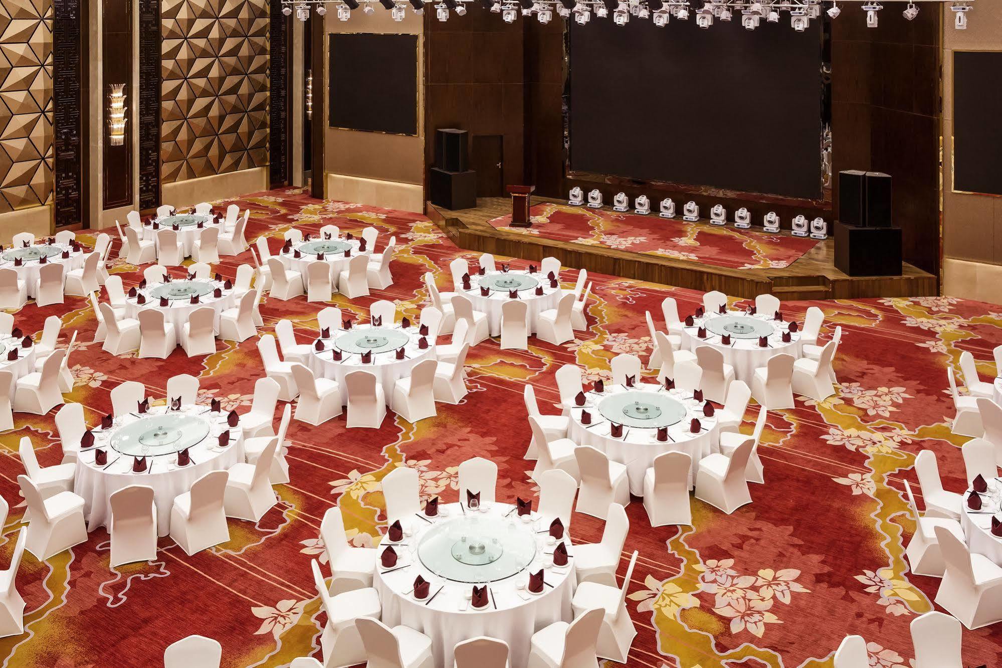 Novotel Daqing Haofang Экстерьер фото